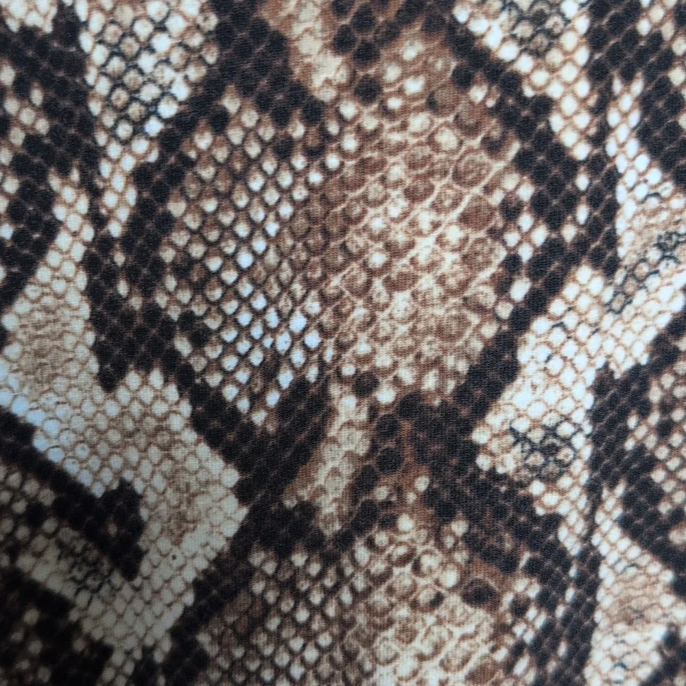 Michael Kors Snakeskin Print Sleeveless Top. Size L. - Picture 7 of 9